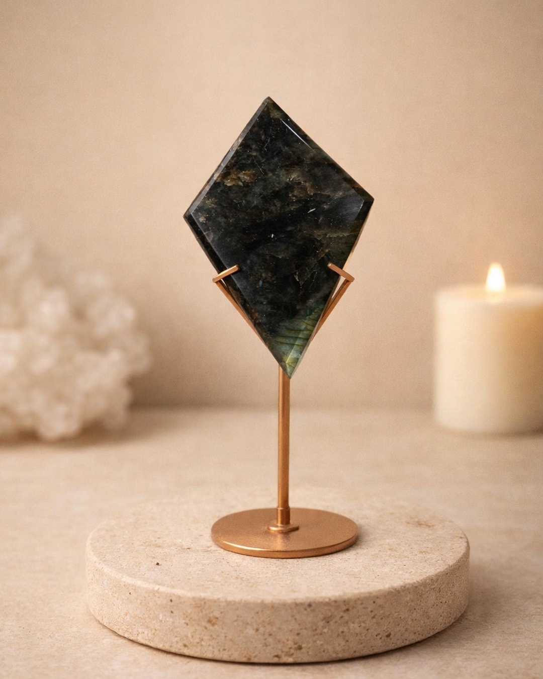 Labradorite na Base (G)